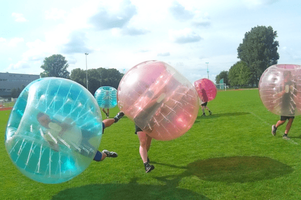 Bubble Soccer beim Junggesellenabschied